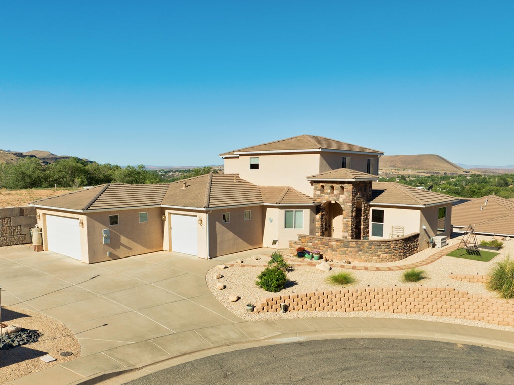 Photo of 160 E 130 N, La Verkin, UT 84745 (MLS # 116861)