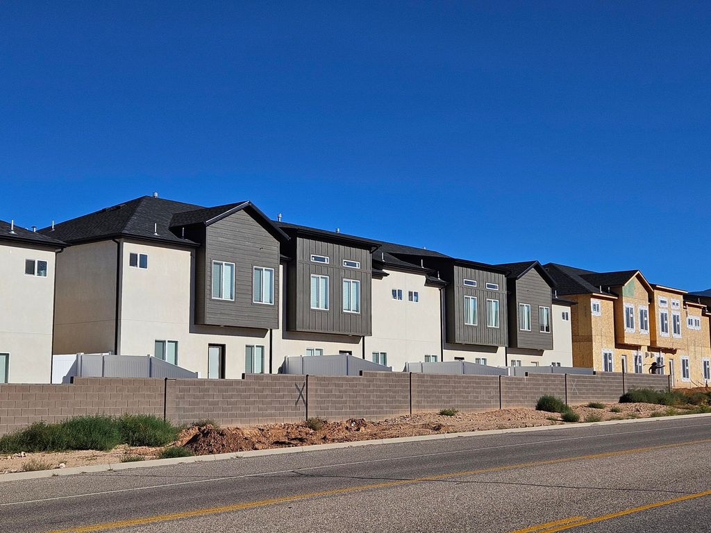 Photo of 2875 W Cody DR #45, Cedar City, UT 84720 (MLS # 114366)