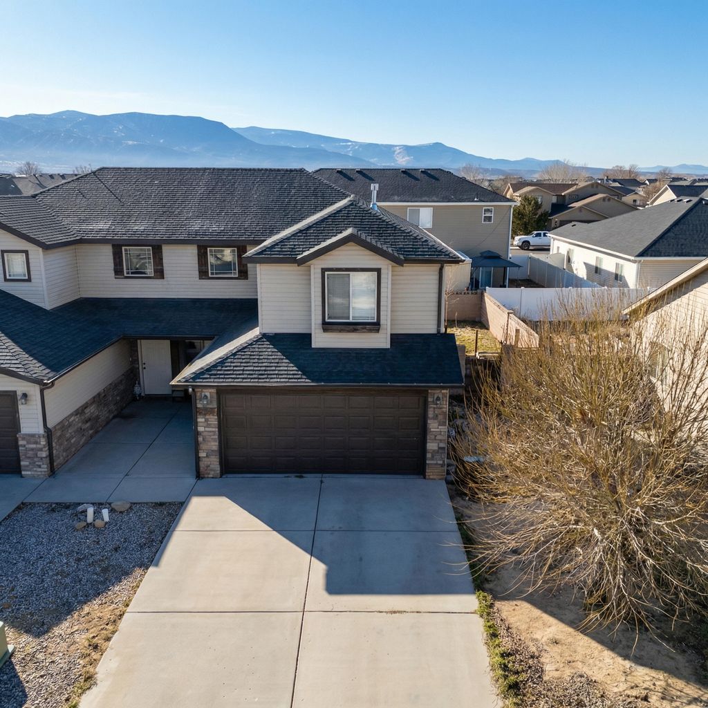 Photo of 1865 W Clark Parkway Pkwy N, Cedar City, UT 84721 (MLS # 114432)