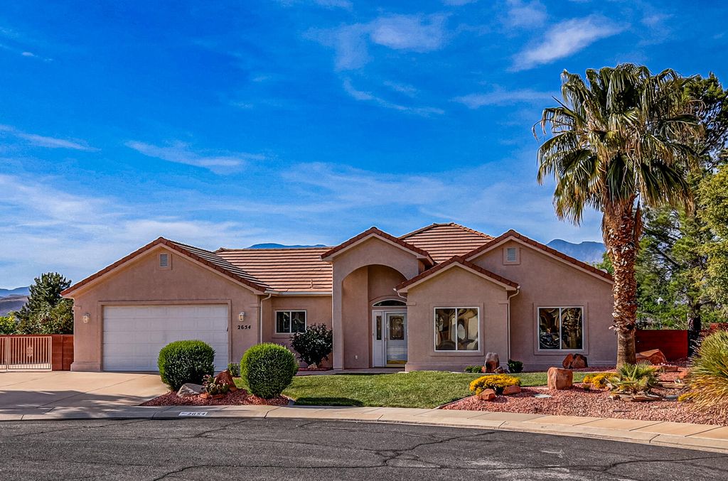 Photo of 2654 W 320 N, Hurricane, UT 84737 (MLS # 115885)