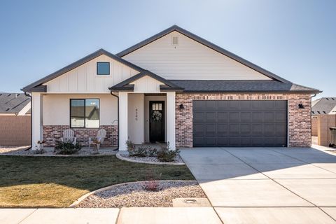 Photo of 4345 W 250 N CIR, Cedar City, UT 84720 (MLS # 114642)