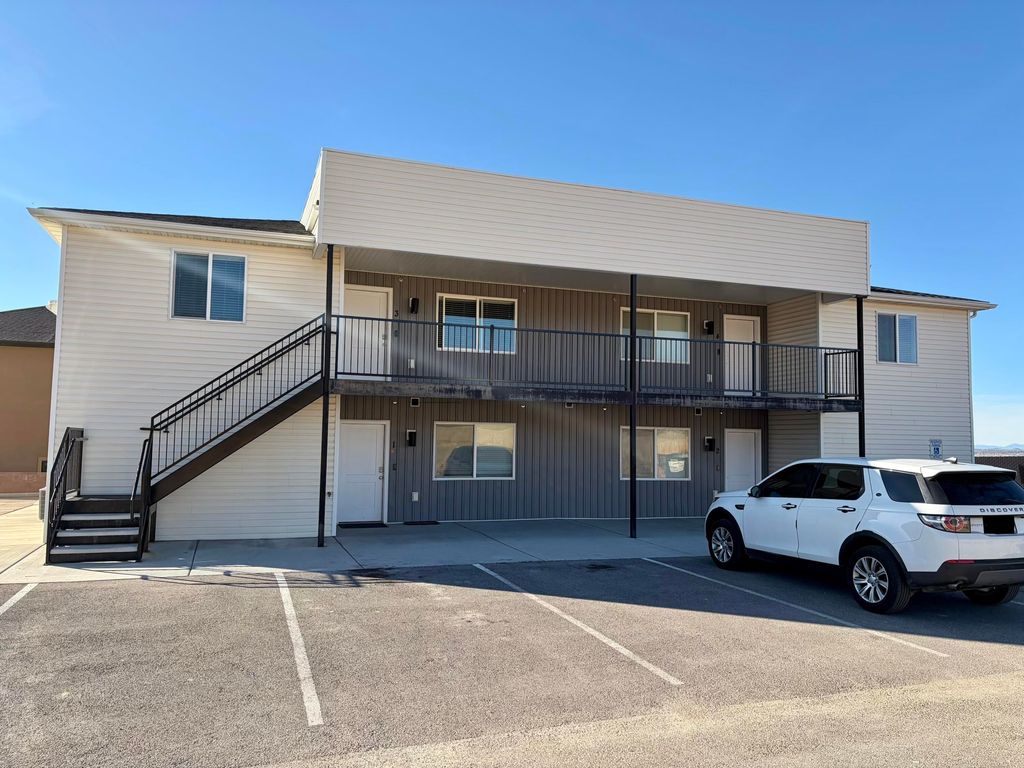 Photo of 258 W 2100 N, Cedar City, UT 84721 (MLS # 109800)