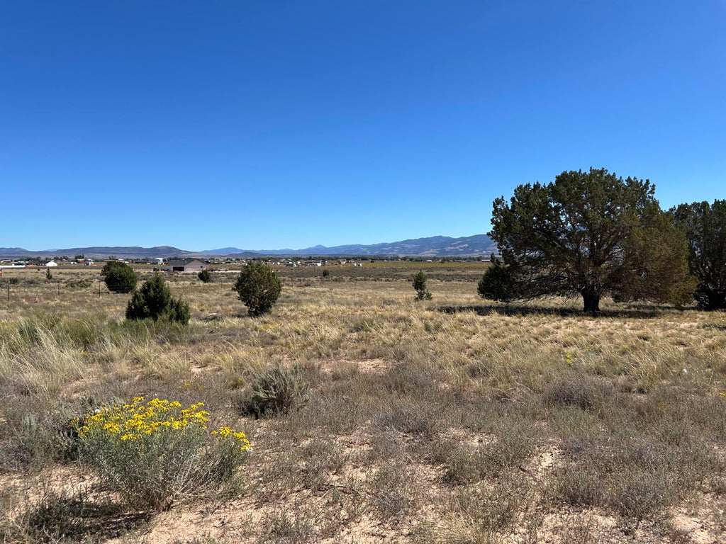 Photo of 4922 N 4150 W, Cedar City, UT 84721 (MLS # 118400)