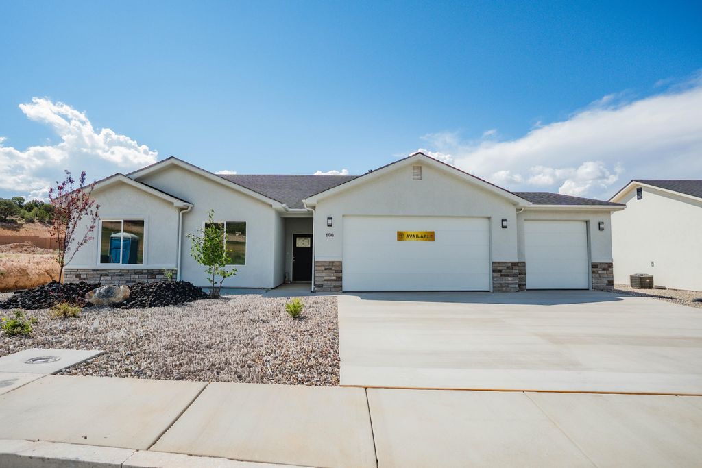 Photo of 606 S Foundation Trail Trail, Cedar City, UT 84720 (MLS # 113108)