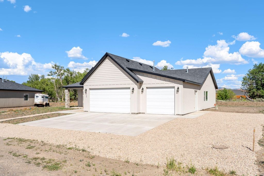 Photo of 648 N Kaycie LN, Panguitch, UT 84759 (MLS # 117135)