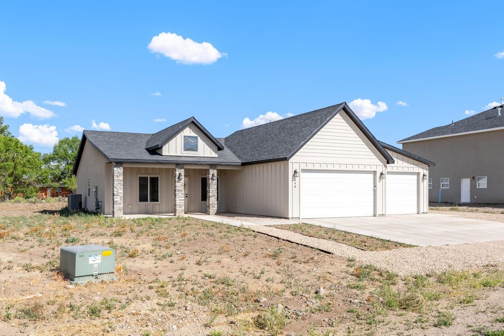 Photo of 648 N Kaycie LN, Panguitch, UT 84759 (MLS # 117135)