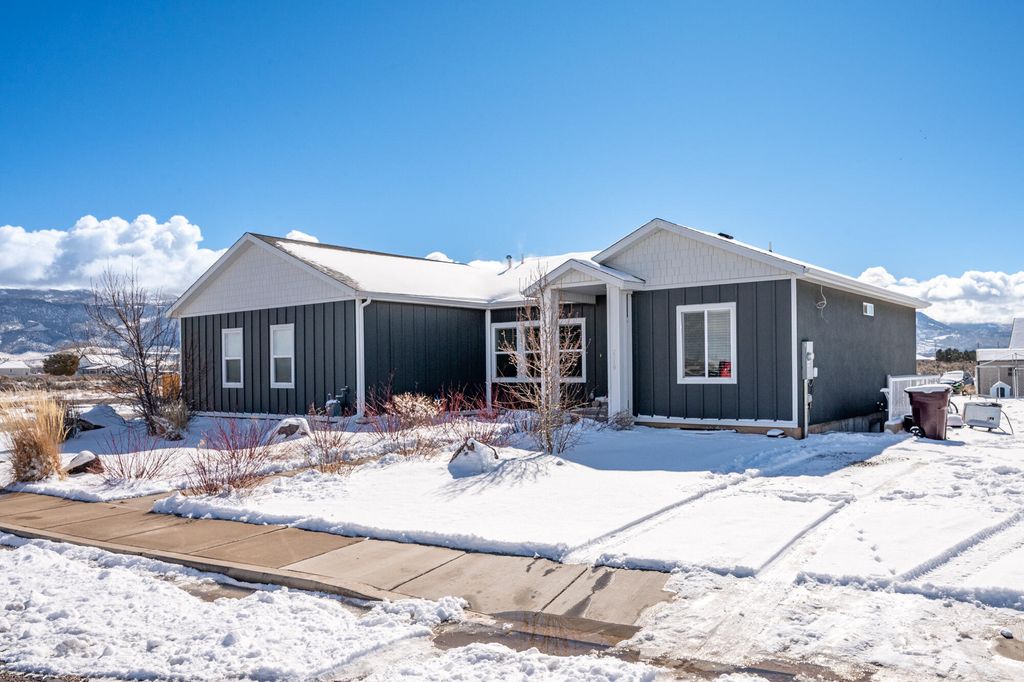 Photo of 2319 W 4200 N, Cedar City, UT 84721 (MLS # 114919)