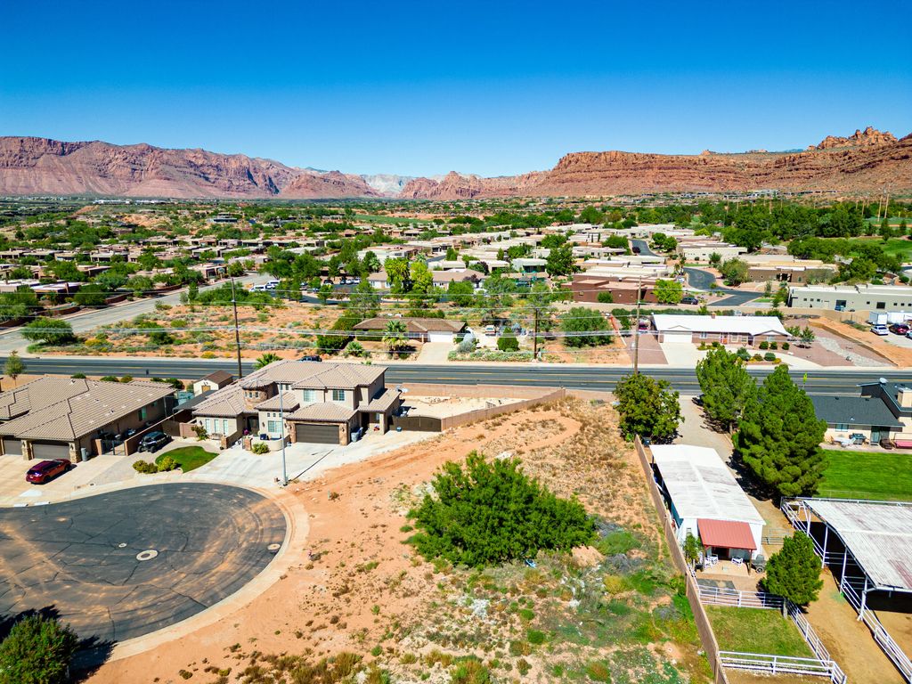 Photo of 1970 Cir CIR #LOT 4, Saint George, UT 84770 (MLS # 113179)