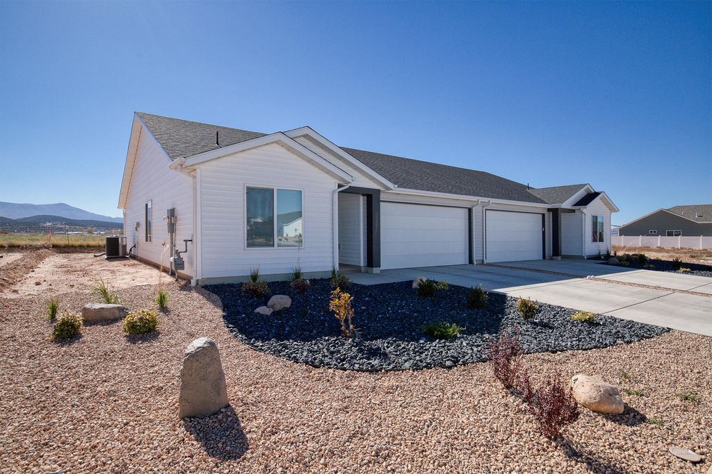 Photo of 3293 W Indigo ST, Cedar City, UT 84721 (MLS # 113705)