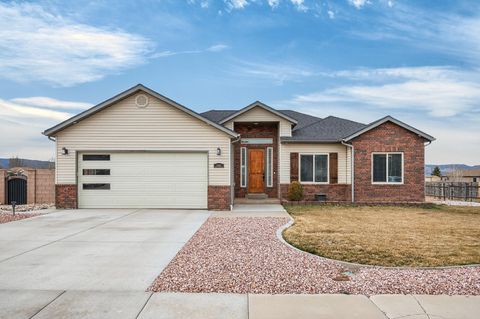 Photo of 856 S 4225 W, Cedar City, UT 84720 (MLS # 114863)