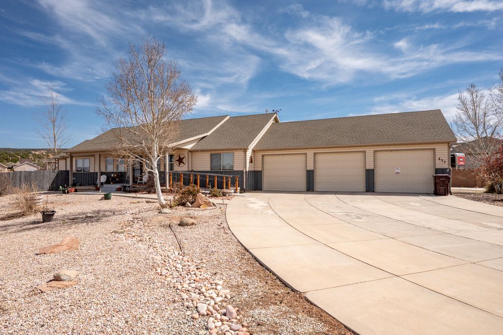 Photo of 897 S 4300 W, Cedar City, UT 84720 (MLS # 115422)