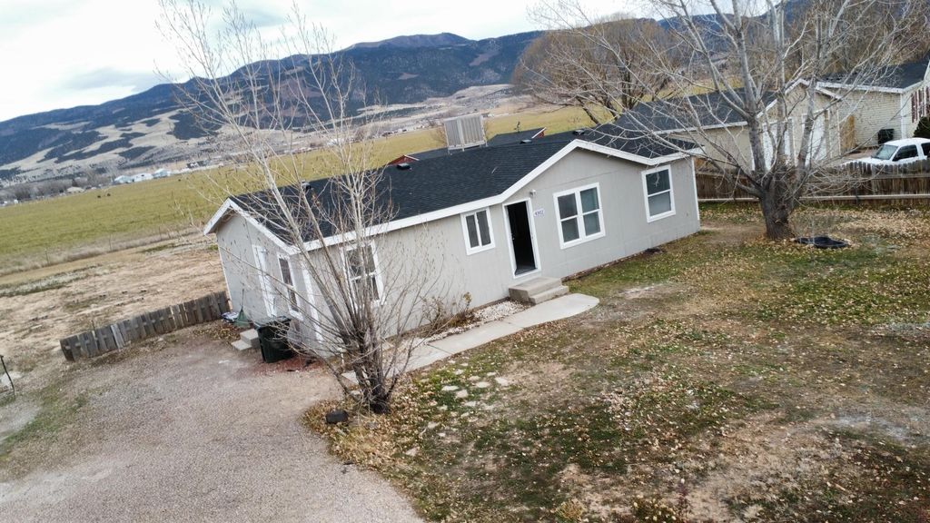 Photo of 4302 N Quarterhorse DR, Cedar City, UT 84721 (MLS # 114185)