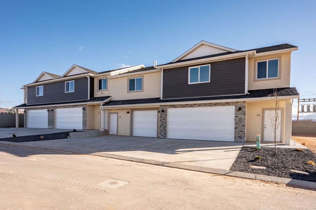 Photo of 3143 W 1625 N #29, Cedar City, UT 84721 (MLS # 112850)