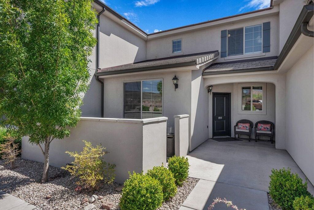 Photo of 1917 E Respite LN, Washington, UT 84780 (MLS # 112718)