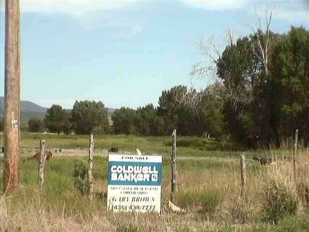 Photo of 15 S Interchange, Beaver, UT 84713 (MLS # 112477)