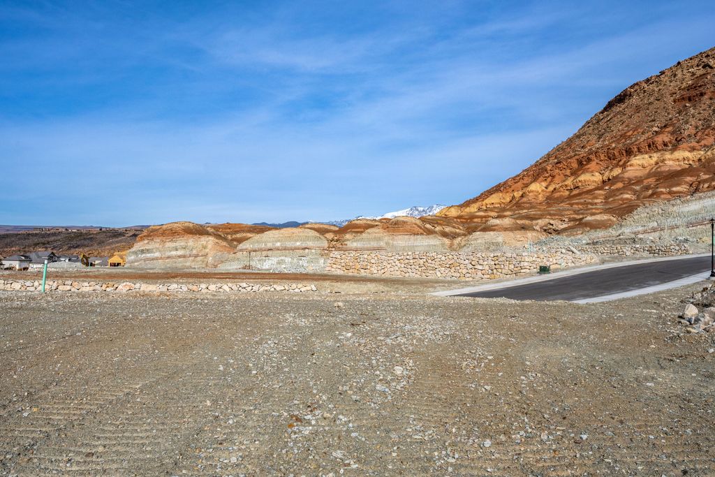 Photo of 998 E TOMAHAWK DR #LOT 513, Washington, UT 84780 (MLS # 101126)