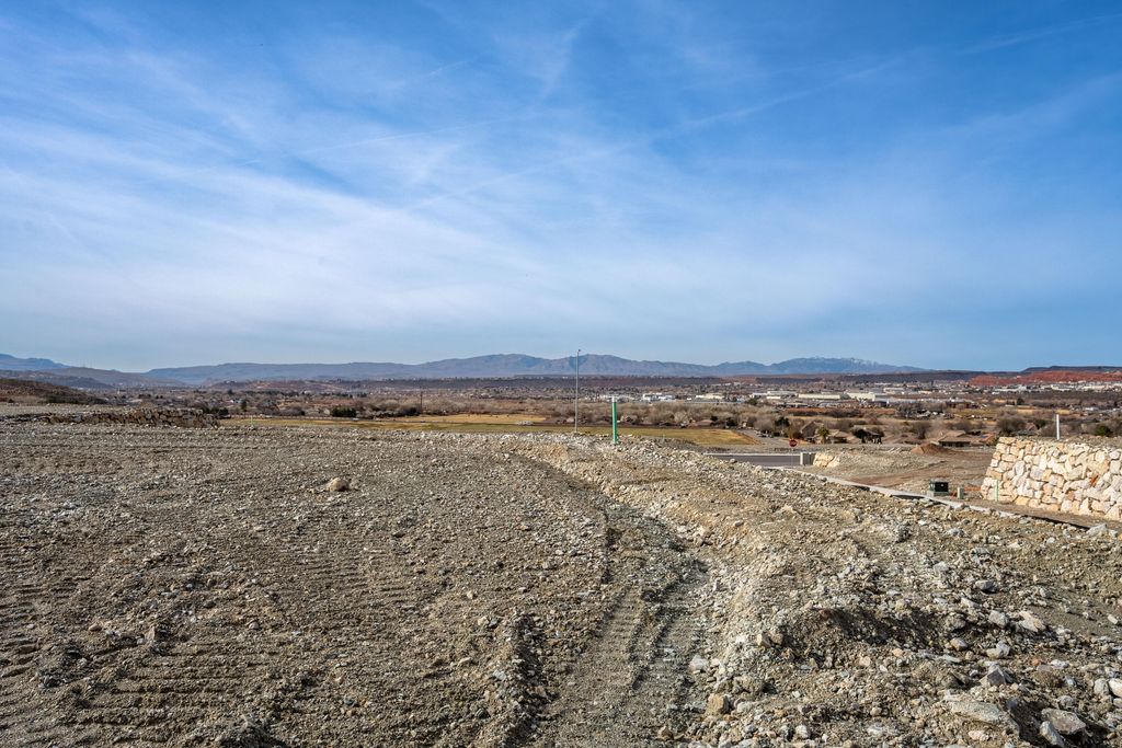 Photo of 998 E TOMAHAWK DR #LOT 513, Washington, UT 84780 (MLS # 101126)