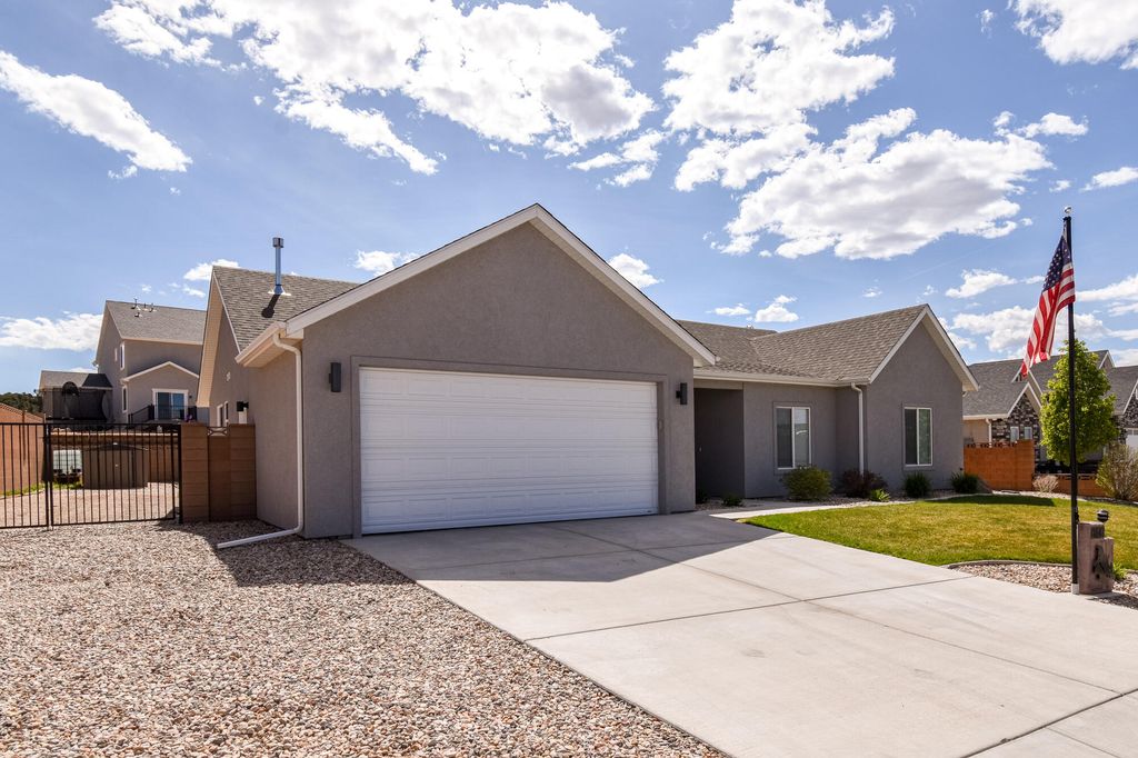 Photo of 3643 W Benson Way Way, Cedar City, UT 84720 (MLS # 115646)