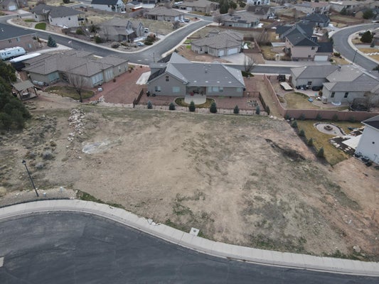 1927 N MAHOGANY CIR, CEDAR CITY, UT 84721 - Image 274db7076aa1e20a3dca26701e7c290b/3940814915