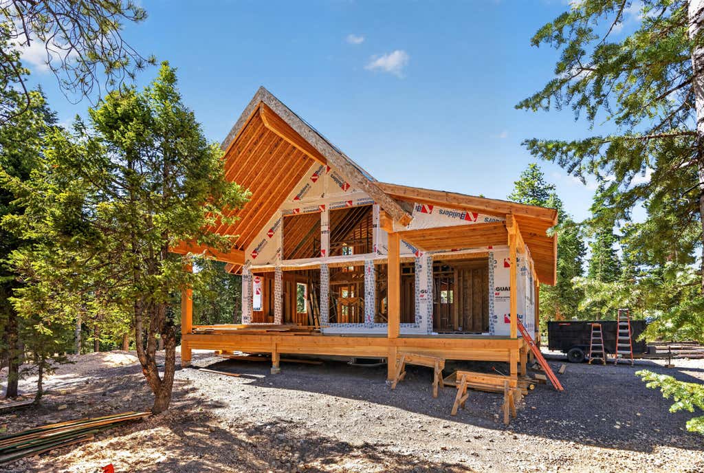 Photo of 3180 Aspen RD, Duck Creek Village, UT 84762 (MLS # 117463)