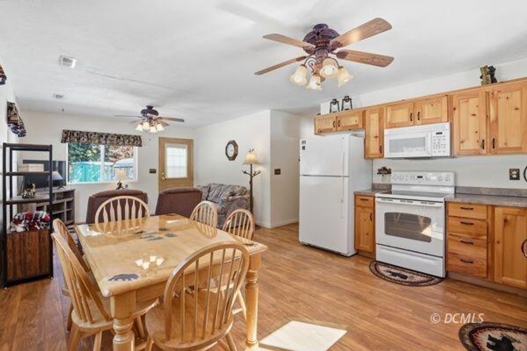 Photo of 228 Quaking Aspen DR, Duck Creek Village, UT 84762 (MLS # 115501)