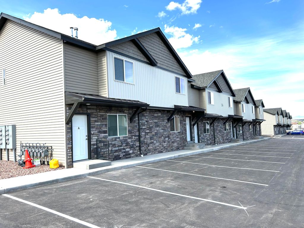 Photo of 920 S 25 E #22E, Cedar City, UT 84720 (MLS # 115779)