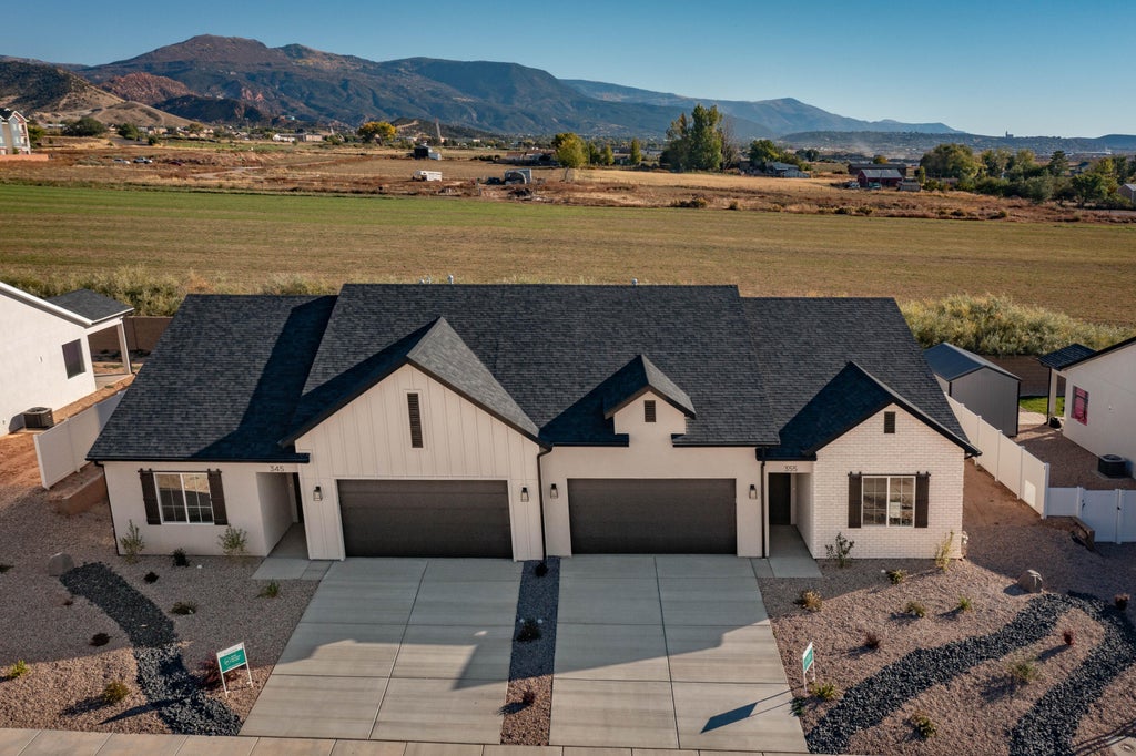 Photo of 355 W Rosie Lp Loop, Cedar City, UT 84721 (MLS # 118086)