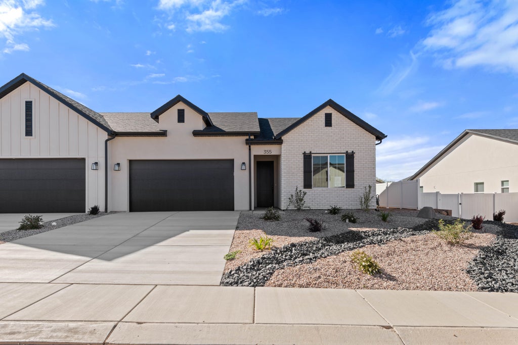 Photo of 355 W Rosie Lp Loop, Cedar City, UT 84721 (MLS # 118086)