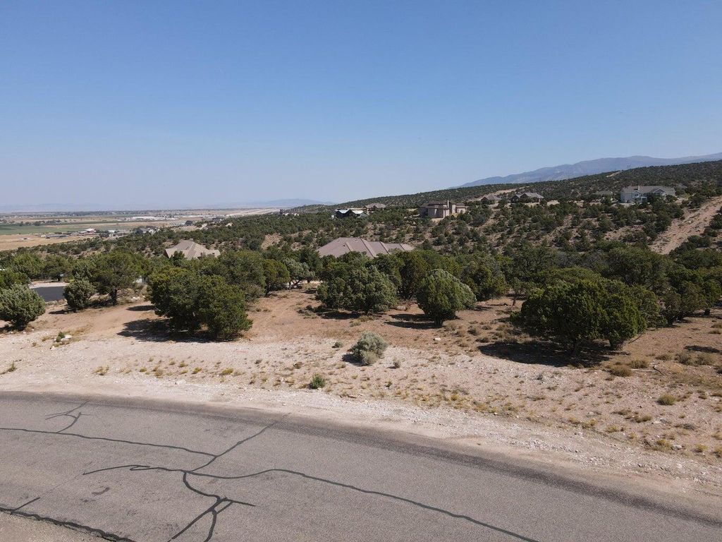 Photo of 1095 S Panorama DR, Cedar City, UT 84720 (MLS # 113228)