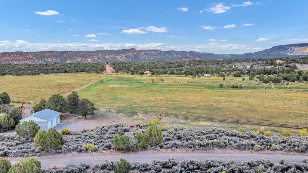 Photo of 713 W Eagle View Ranch RNCH, Teasdale, UT 84773 (MLS # 116314)