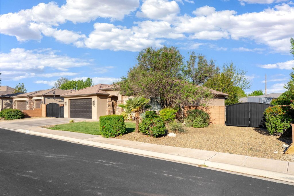 Photo of 1512 S Carma ST, Washington, UT 84780 (MLS # 115654)