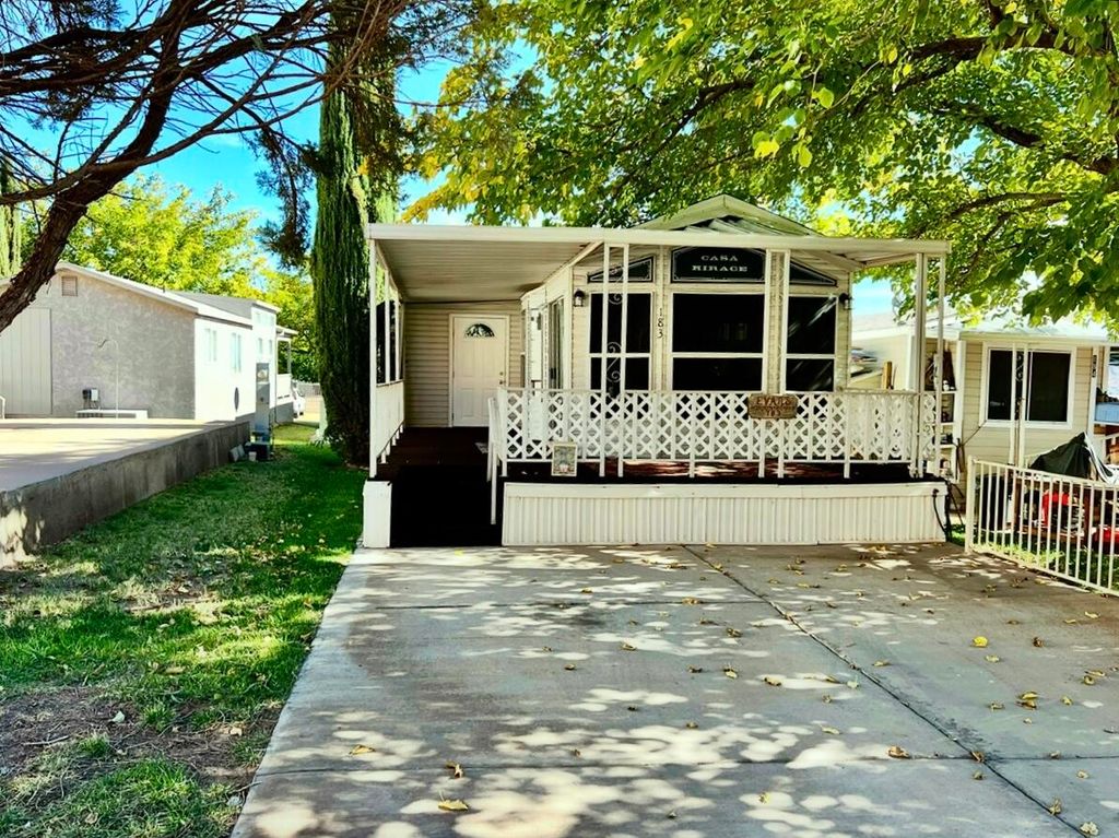 Photo of 1150 W Red Hills Parkway #183, Washington, UT 84780 (MLS # 113594)