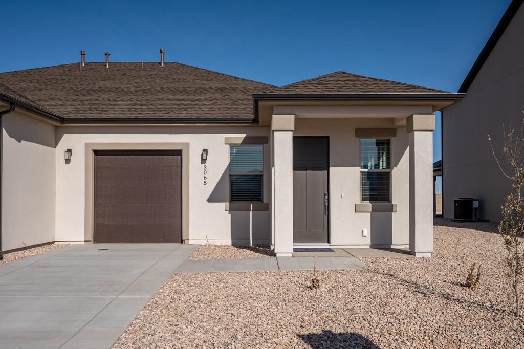 Photo of 2952 W Runway DR, Cedar City, UT 84721 (MLS # 115537)
