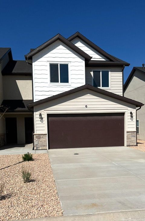 Photo of 535 W 2530 N #6, Cedar City, UT 84721 (MLS # 114917)