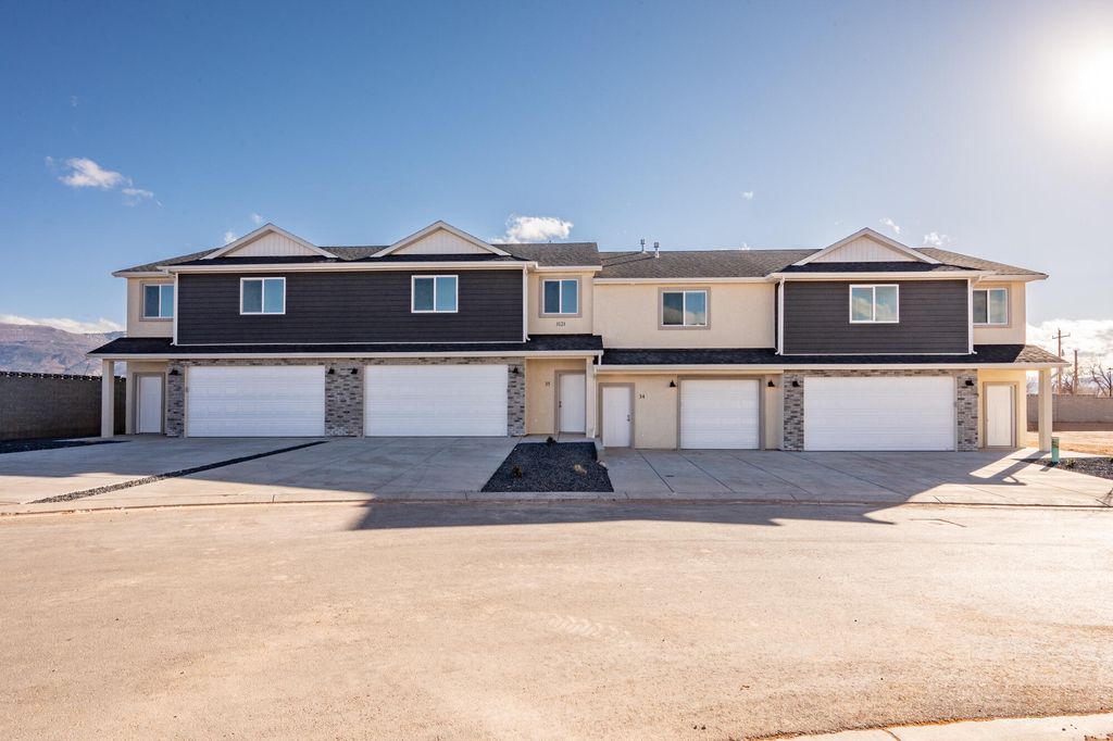 Photo of 3152 W 1625 N #8, Cedar City, UT 84721 (MLS # 112848)