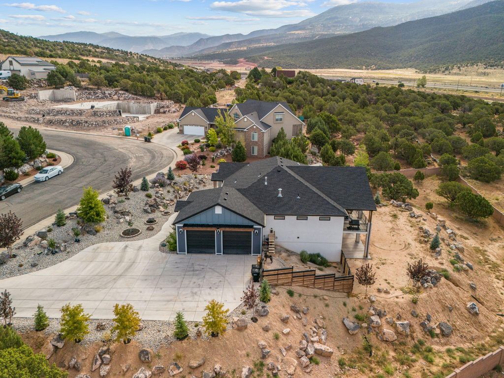 Photo of 2753 W Eagle Ridge Loop Loop S, Cedar City, UT 84720 (MLS # 110694)