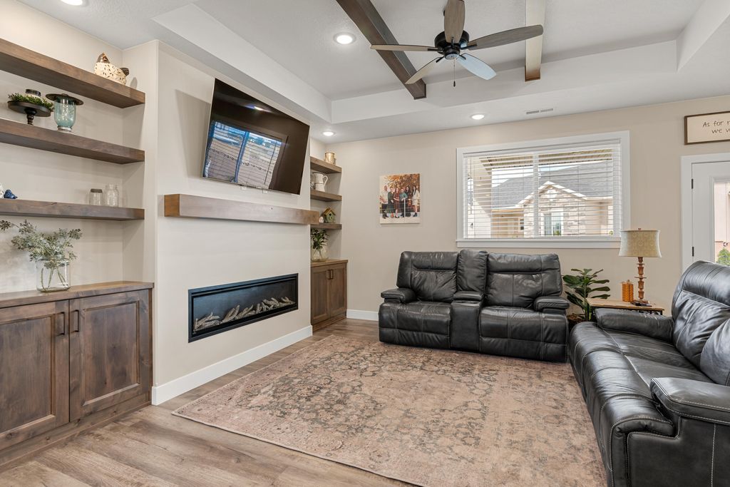 Photo of 1112 W 275 S, Parowan, UT 84761 (MLS # 113289)