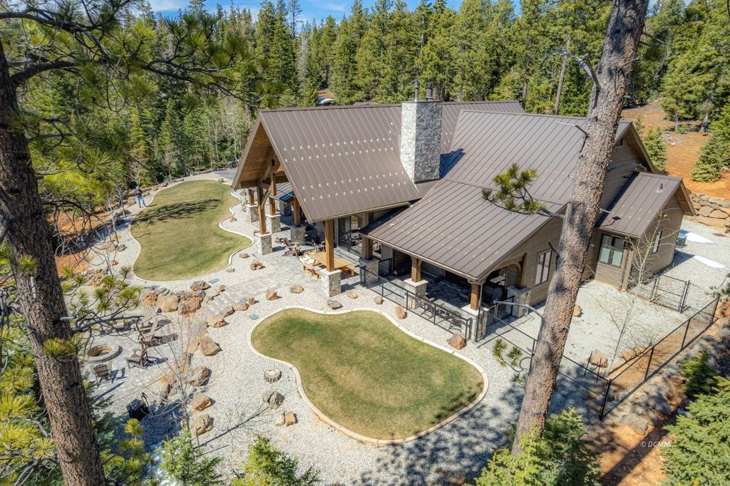 Photo of 2875 N Smith and Wesson CIR, Duck Creek Village, UT 84762 (MLS # 116423)