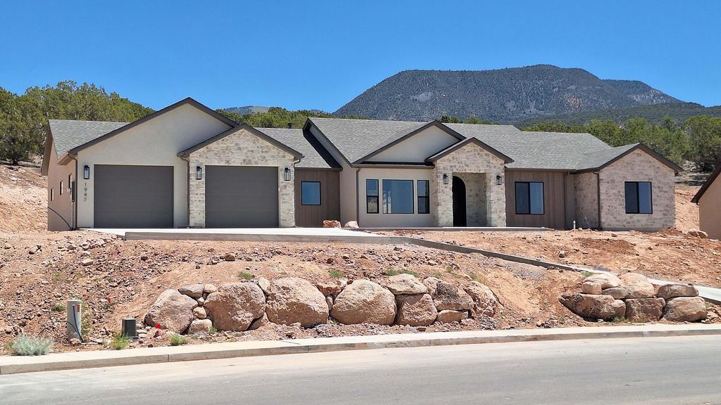 Photo of 1947 S Oak Springs RD, Cedar City, UT 84720 (MLS # 115253)