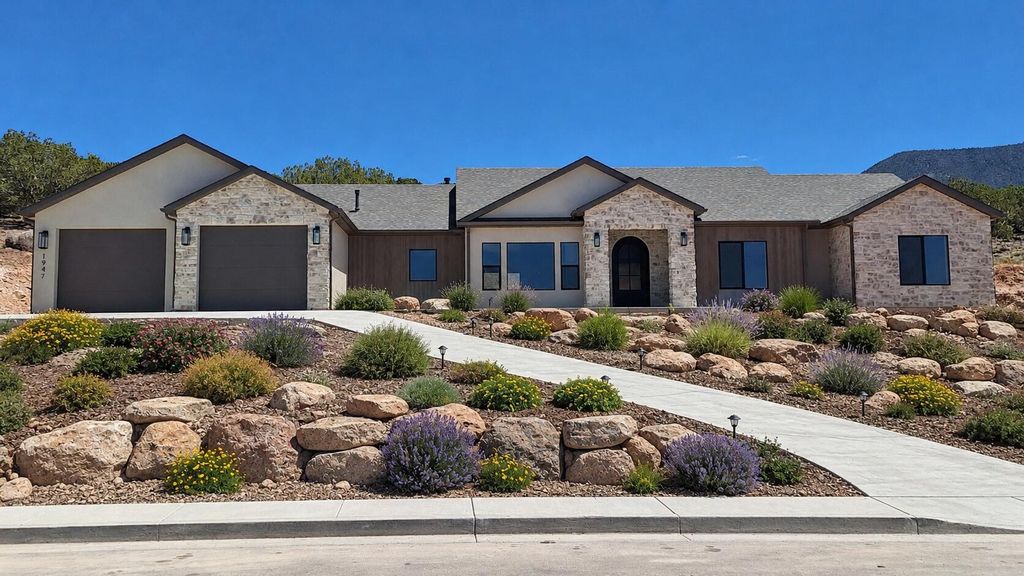 Photo of 1947 S Oak Springs RD, Cedar City, UT 84720 (MLS # 115253)