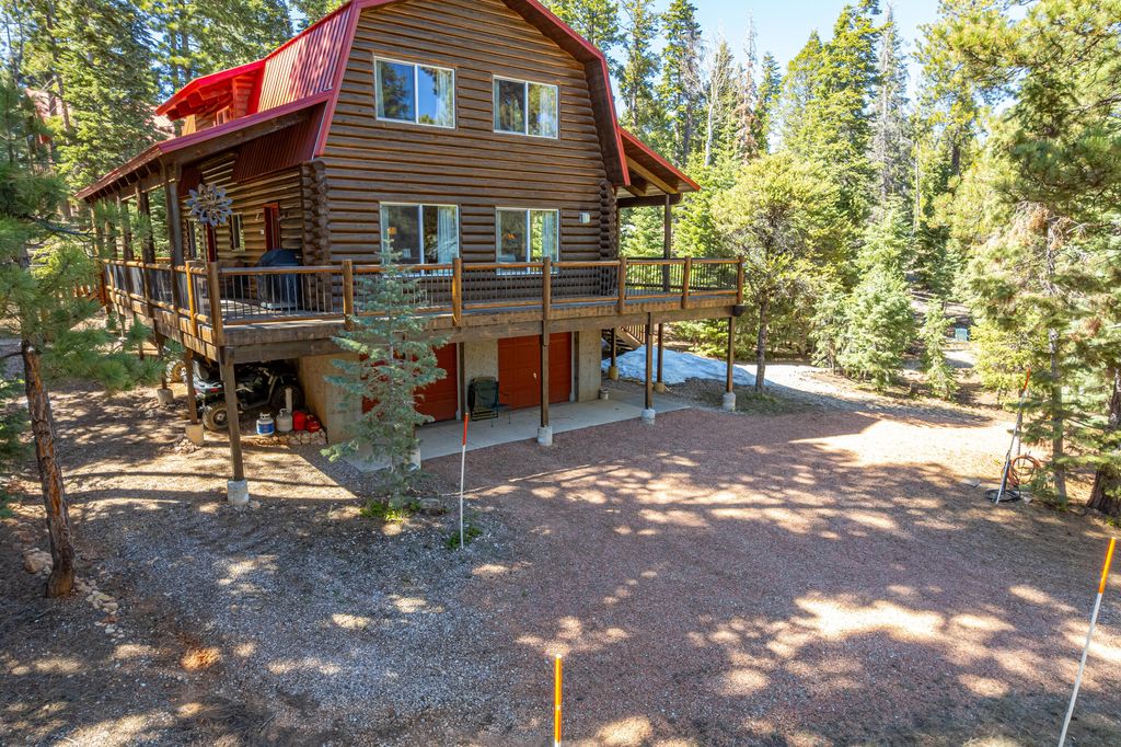 Photo of 1390 E Ruger LN, Duck Creek Village, UT 84762 (MLS # 115552)