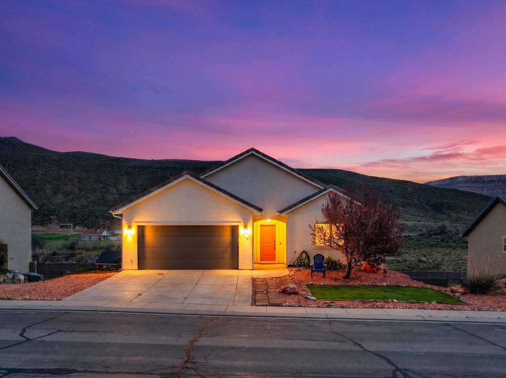 Photo of 735 S Peachtree DR, Toquerville, UT 84774 (MLS # 116706)