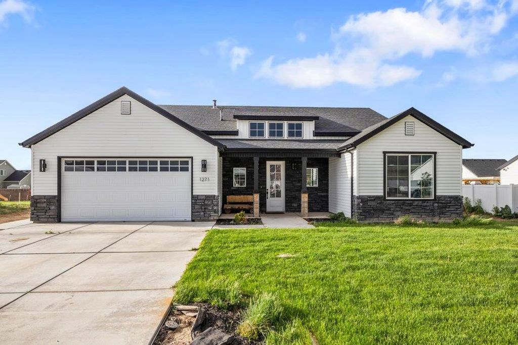 Photo of 1271 Southern Homestead Blvd, Enoch, UT 84721 (MLS # 112802)