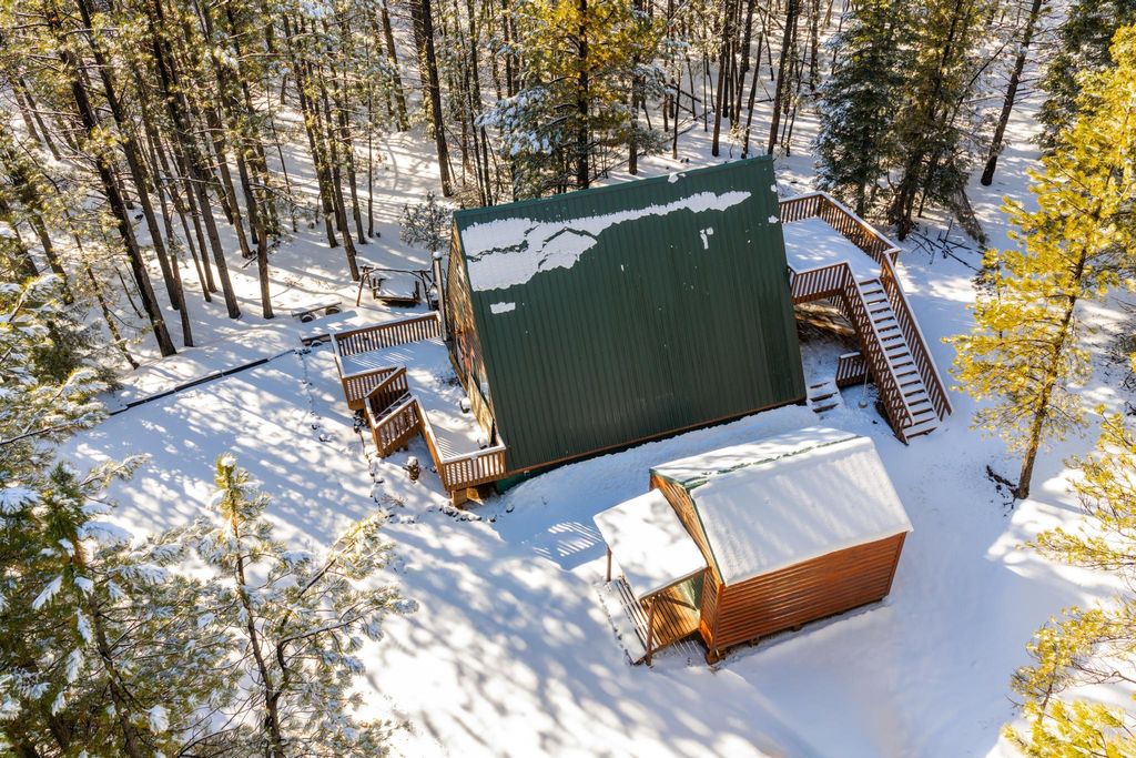 Photo of 885 N Spruce DR, Duck Creek Village, UT 84762 (MLS # 114279)