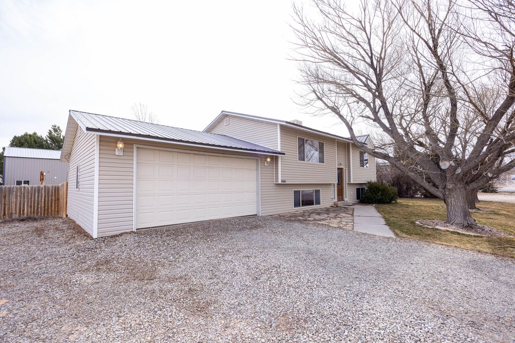 Photo of 3900 N Quarterhorse DR, Enoch, UT 84721 (MLS # 114874)