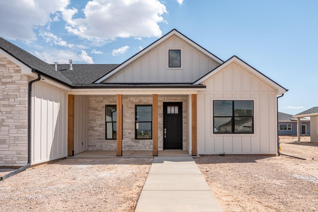 Photo of 1941 W 4750 N, Cedar City, UT 84721 (MLS # 113750)