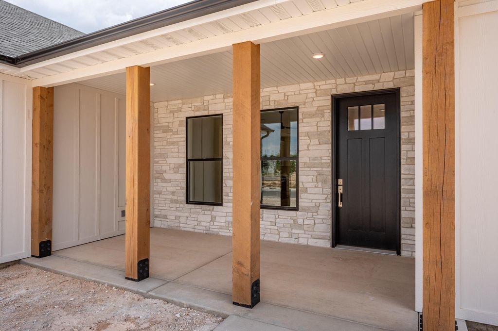 Photo of 1941 W 4750 N, Cedar City, UT 84721 (MLS # 113750)