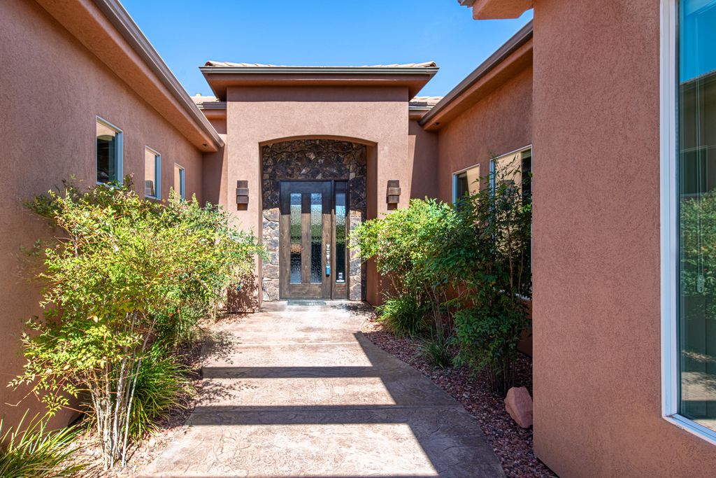 Photo of 322 N 340 E, Ivins, UT 84738 (MLS # 116633)