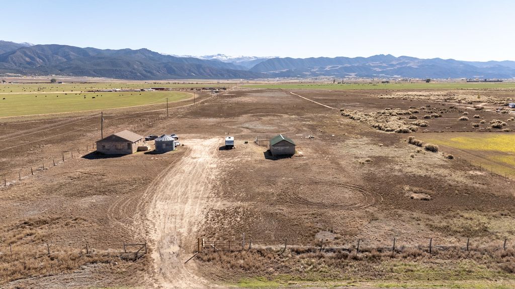 Photo of 3000 N 1600 W, Parowan, UT 84761 (MLS # 113699)