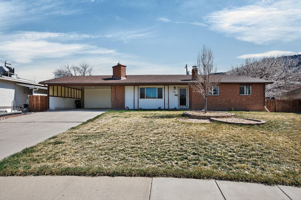 Photo of 763 S Sunset DR, Cedar City, UT 84720 (MLS # 115205)